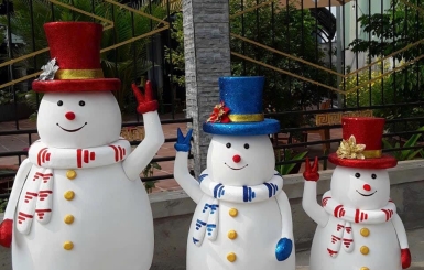 MÔ HÌNH MÚT XỐP TRANG TRÍ NOEL: Ý TƯỞNG SÁNG TẠO CHO MÙA LỄ HỘI