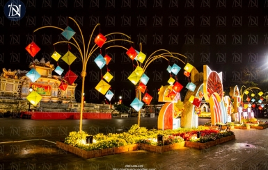 SẮC MÀU TỎA SÁNG: THI CÔNG ĐƯỜNG HOA THEO YÊU CẦU