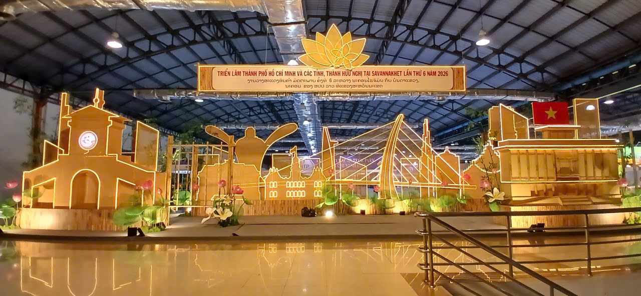 Chương Trình Triển Lãm Tại Lào